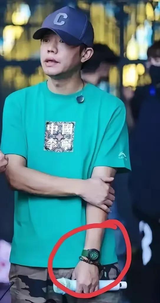 有人说，曾毅的表，也没什么大惊小怪，生产厂家可以无罪，销售部门可以无罪，戴表的人