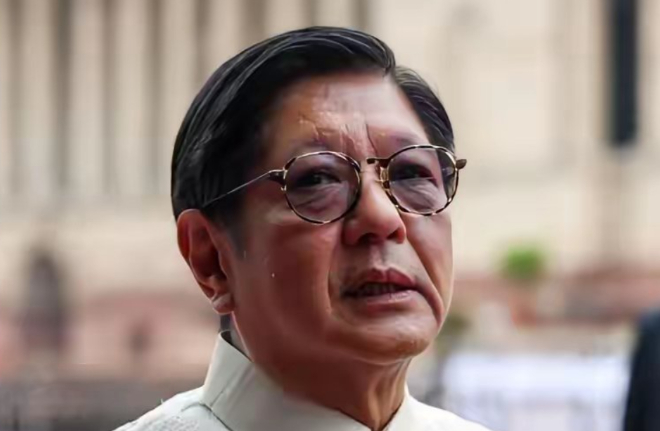 大批轰-6K挂鹰击12实弹抵近，距离菲律宾首都仅230公里，这下小马科斯不淡定了