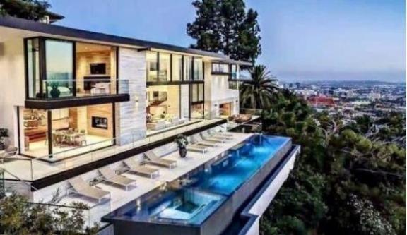 为啥美国有钱人不来中国，而中国有钱人却移民美国？因为说白了，在美国只要你有钱，还