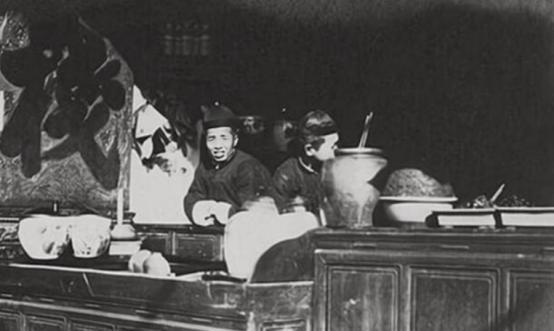 1922年，张作霖邀请宫保田担任自己的保镖，他早就听说此人武功盖世，可是见面之后