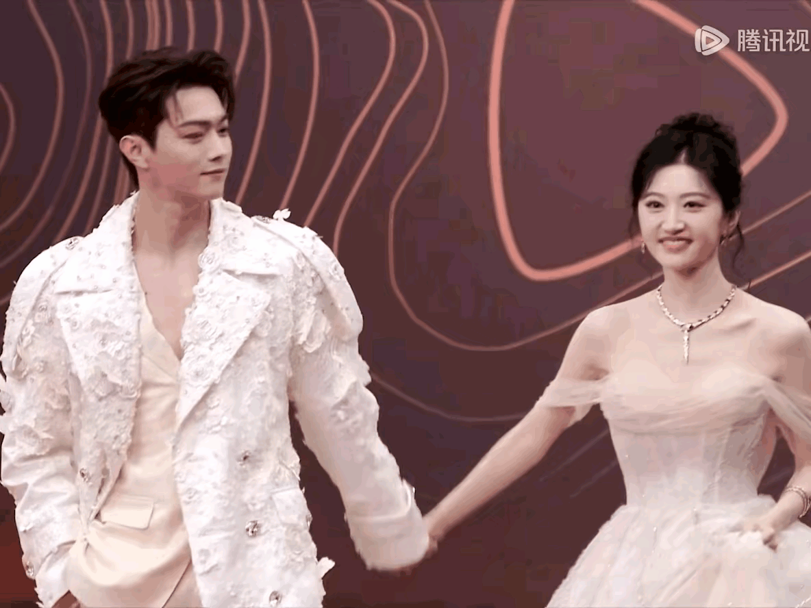 锁死这一对 CP，坐等官宣。