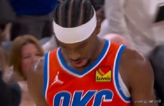 小库里也是库里！亚历山大谈库里不打：

“我们都很清楚，库里对于勇士的重要性。”