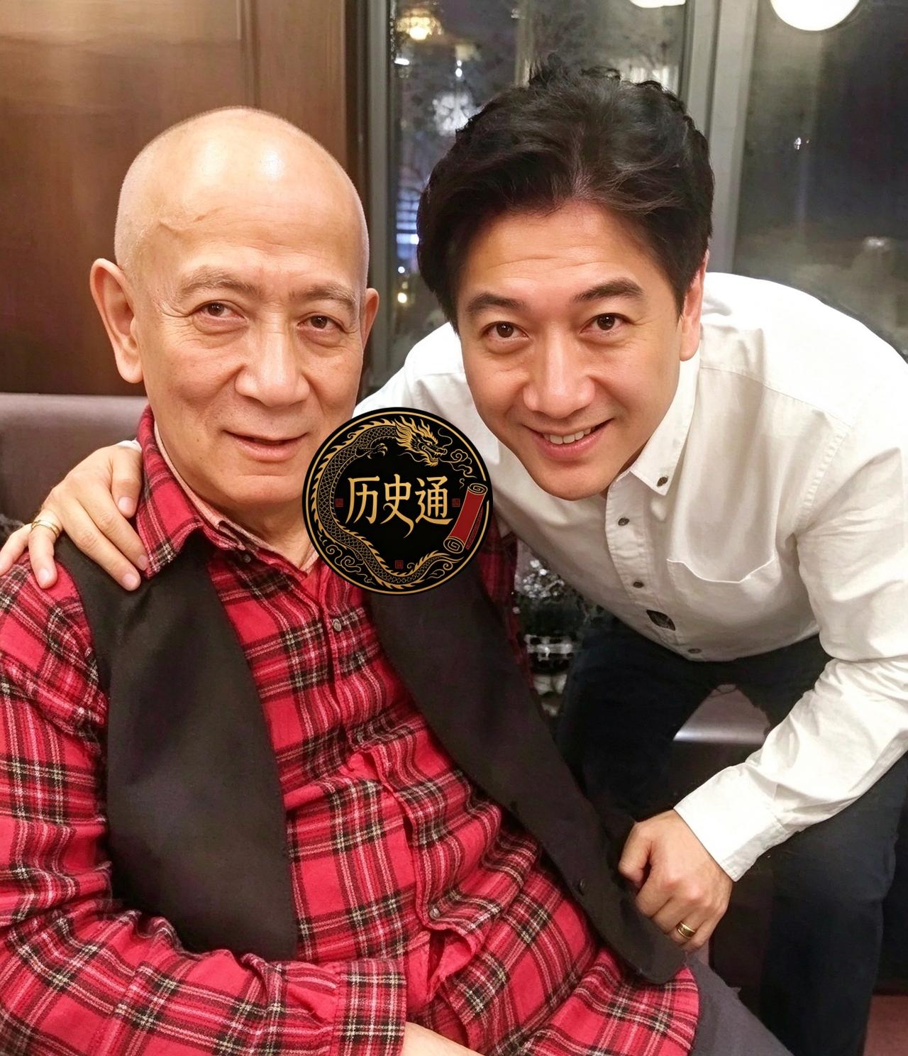 镜头里，水均益挨着一位神情木讷的老人坐着。那是他的大哥水恒进，比他整整大十五岁。