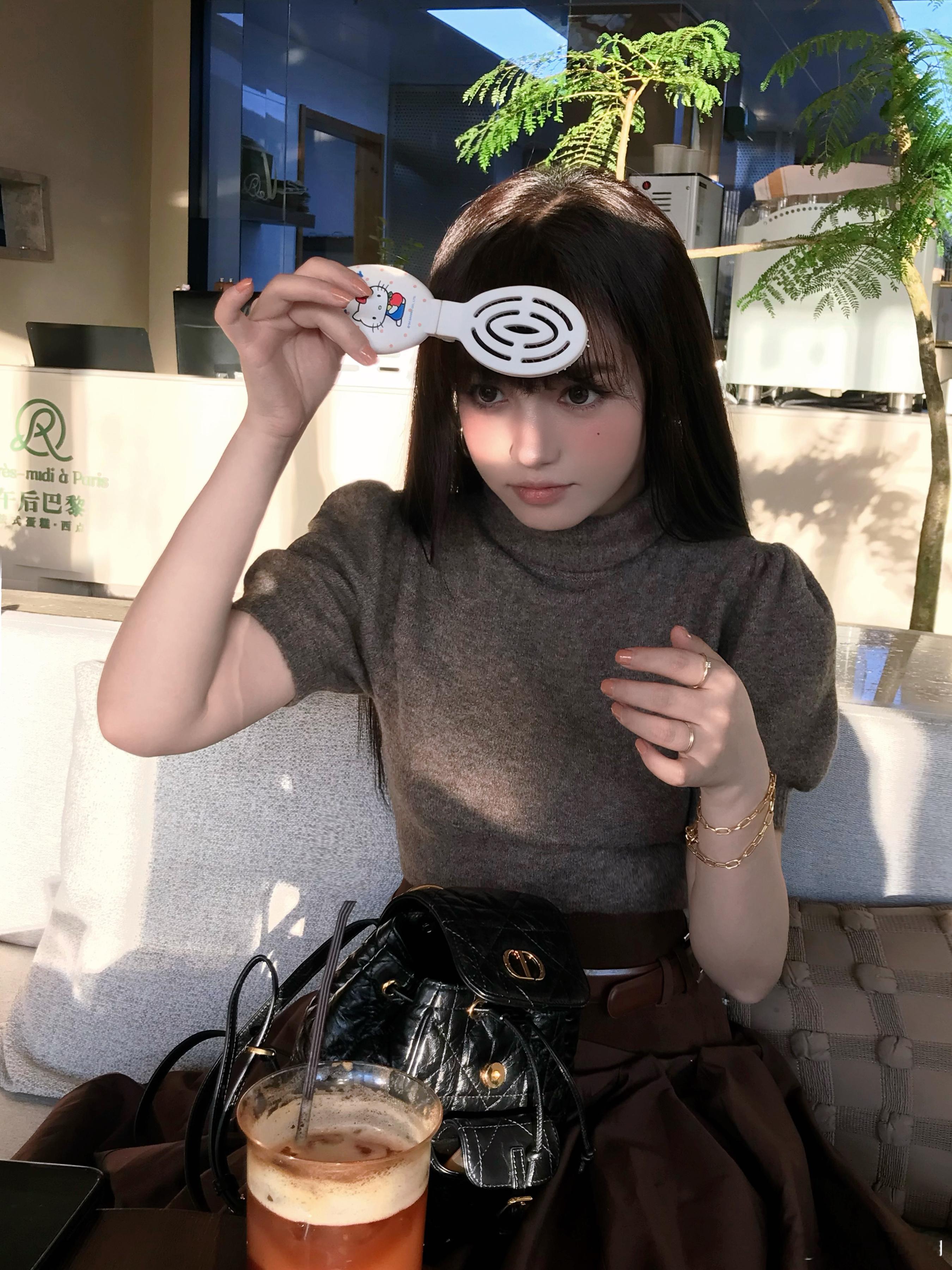 嗨～ 