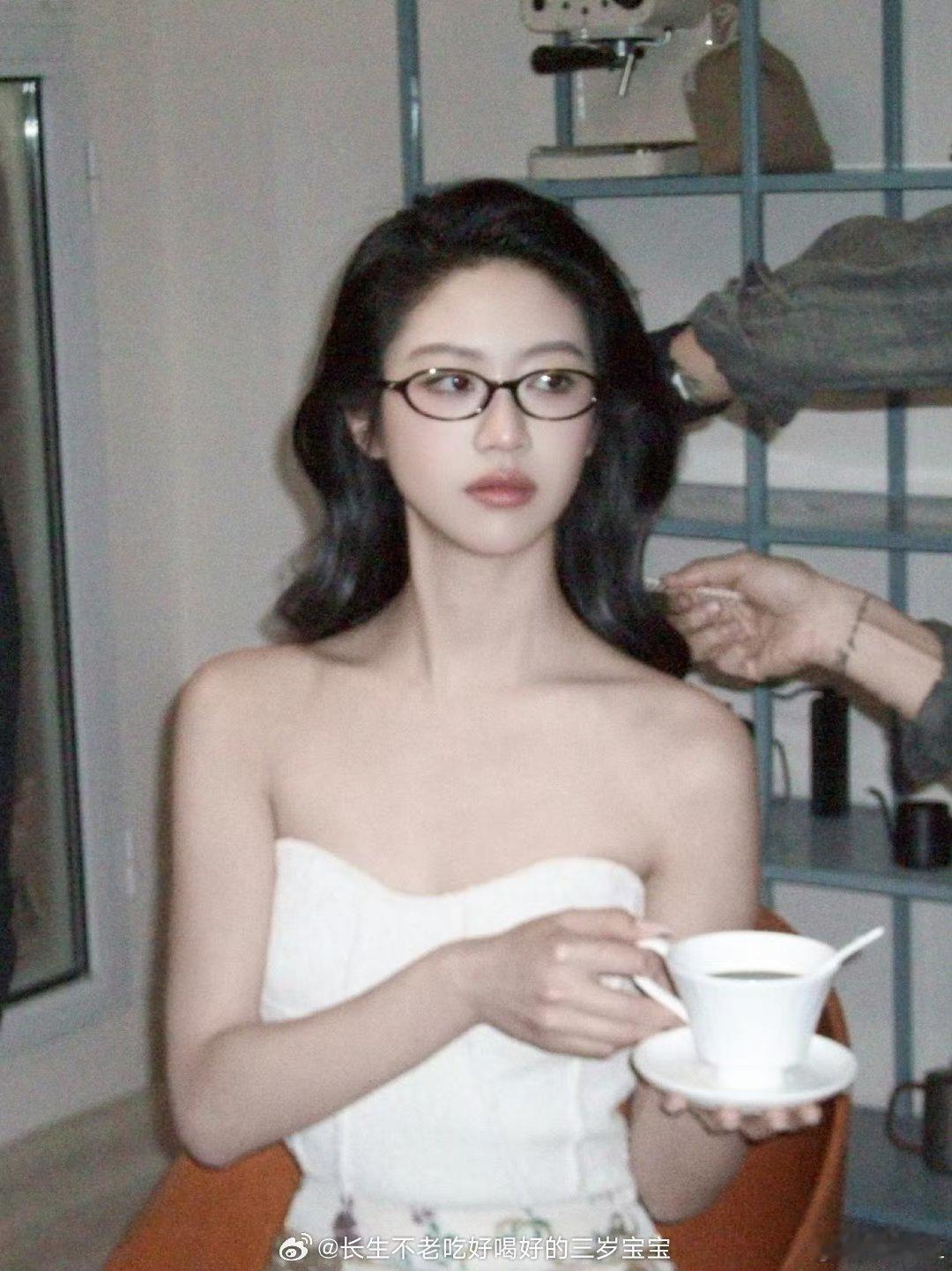 周奇向涵之 分手互联网信息真真假假，大家理性吃瓜！ 