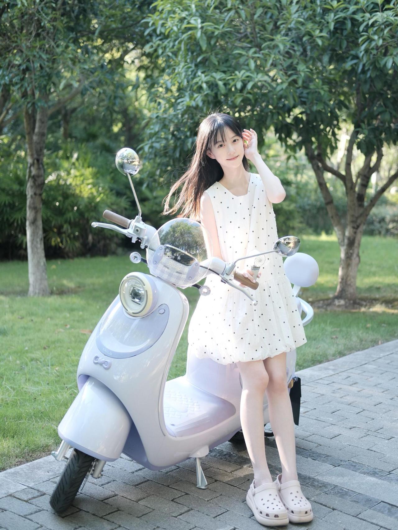 上车！去追一场日落～🛵
