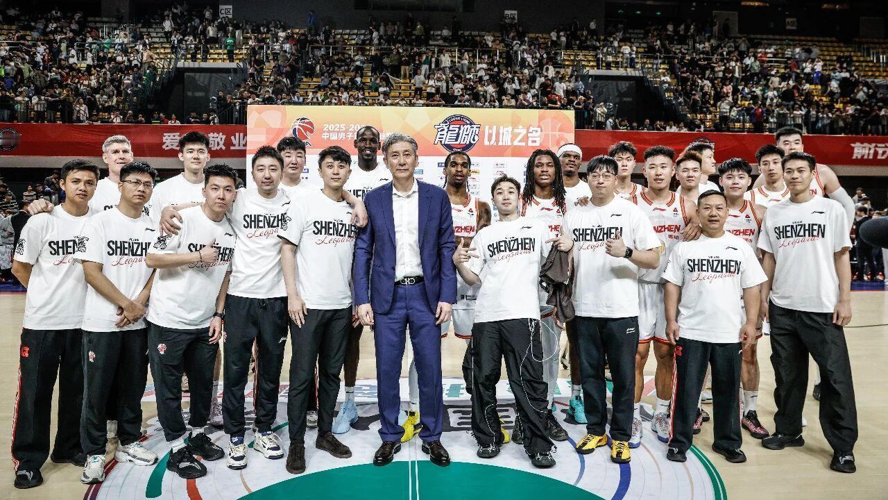 深圳马可波罗常规赛第三，追平队史最佳常规赛战绩。他们今年真的出色，也值得更多球迷