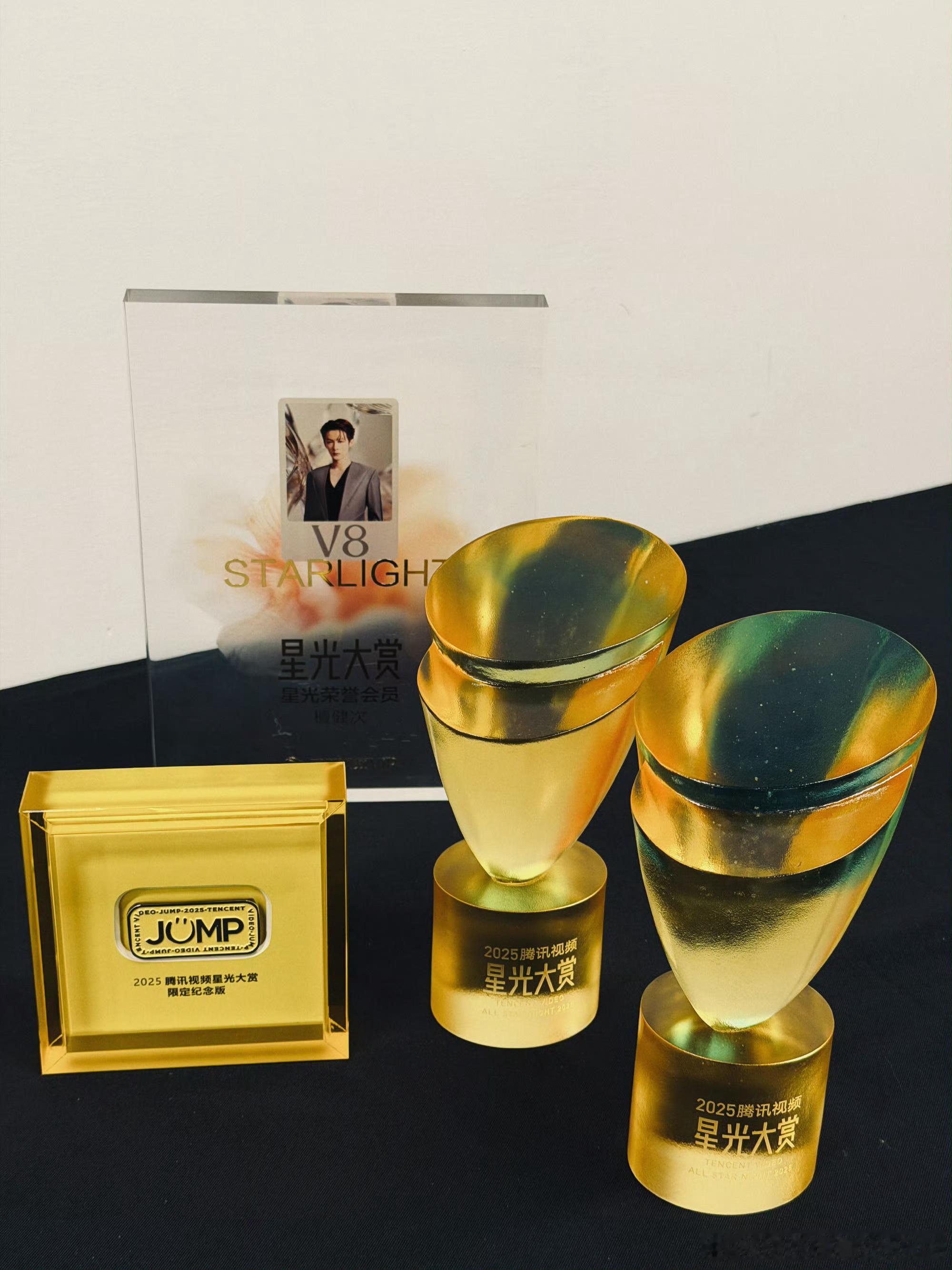 到底是谁让🏆扎了心，上蹿下跳，好无聊 