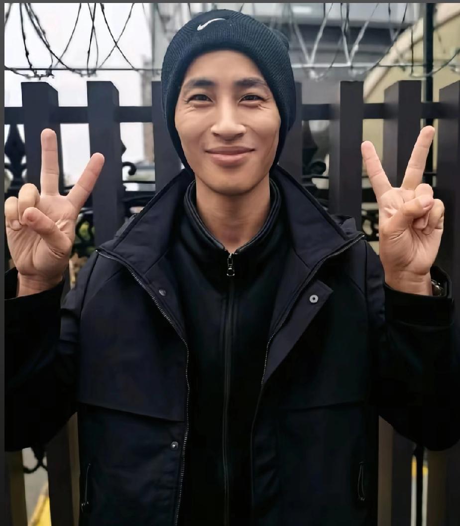 张云鹏回加拿大进入九天倒计时，今天他要回到山西父亲身旁了。唉，父母离异家庭里，最