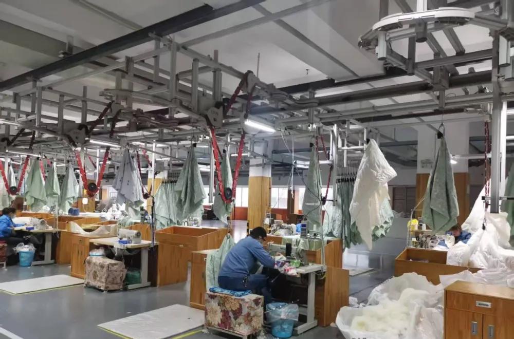 梦洁董事会缩编引控权暗战，新旧资方对决细节曝光

此次董事会从11人缩至7人，看