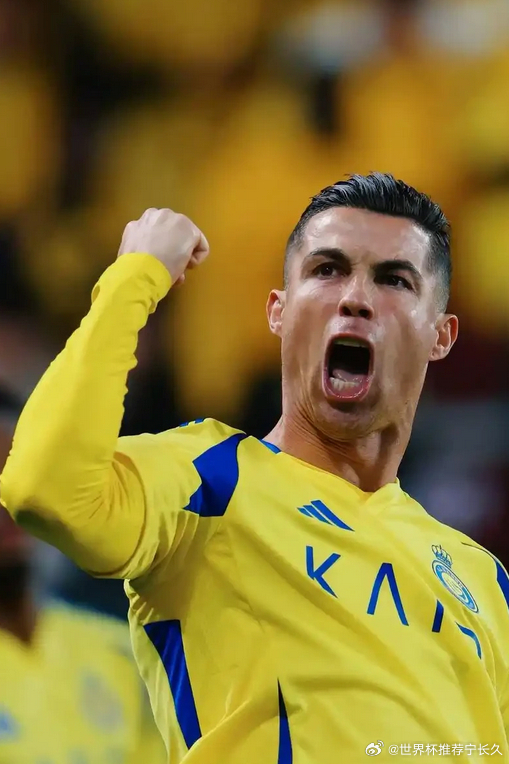 C罗又是第一？21世纪足坛球星帽子戏法次数排名！10阿圭罗 18次  曼城队史射