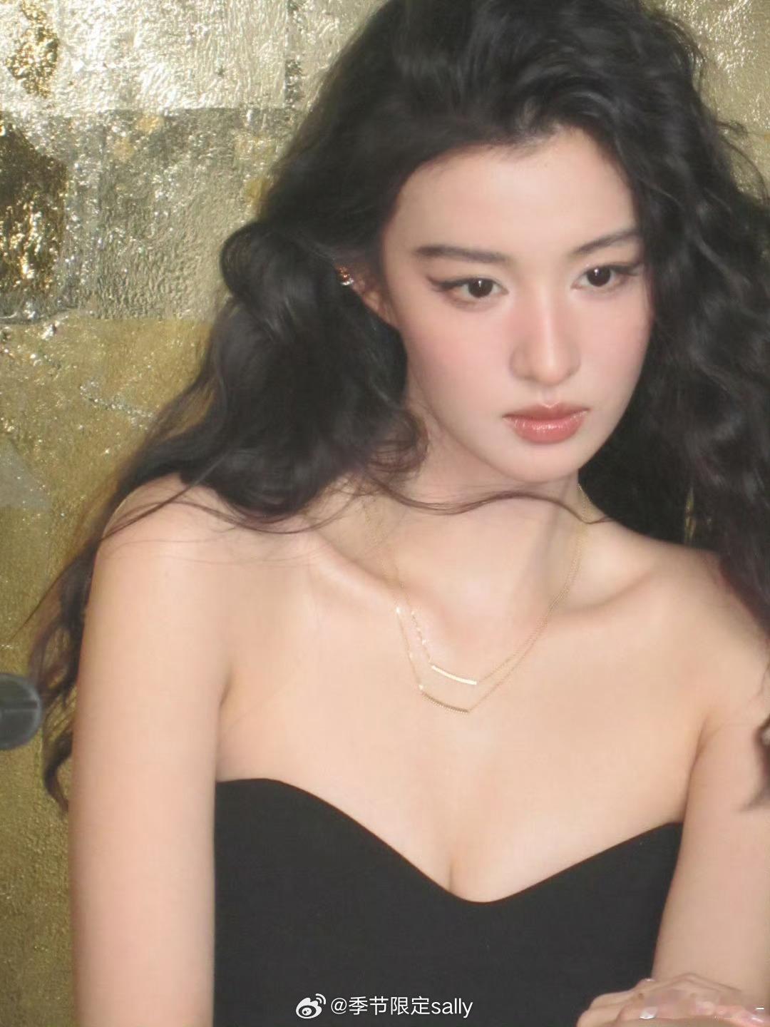 王楚然这真是大美女 ​​​