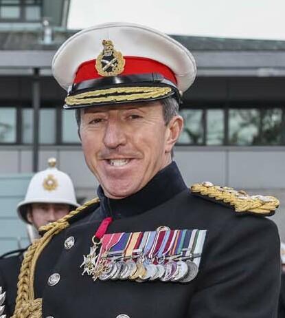 英国第一海务大臣格温·詹金斯爵士上将发出警告，皇家海军必须重建自身战力以对抗俄罗