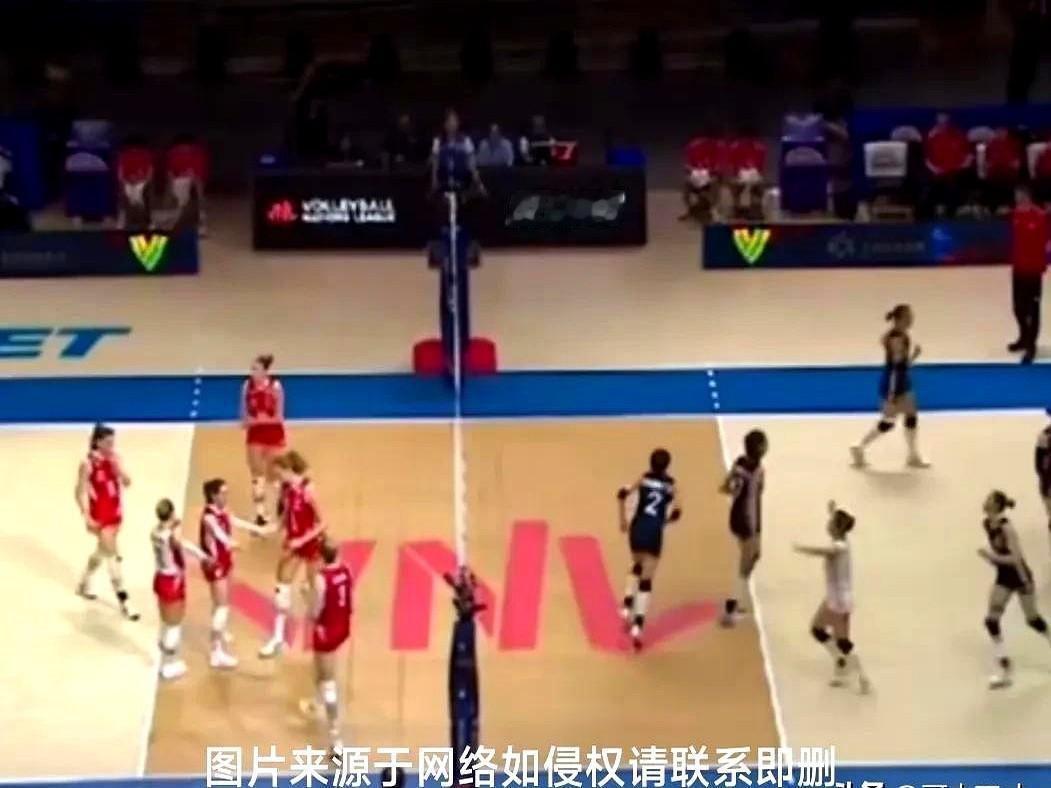 6月5日世联赛中国女排对阵波兰女排，第一局22-25先输一局，第二局3-1领先的