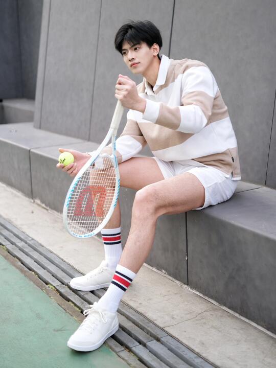 早起练球的男孩 超帅的！🎾