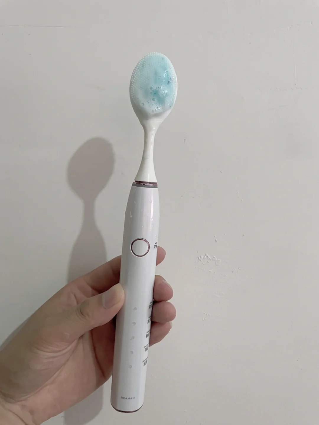 以为这个是牙刷头😓拿这个头刷牙