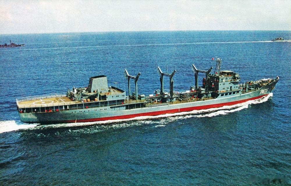 718工程油水干货补给舰-洪泽湖舰 舰名、舷号、涂装变迁X575-“太仓”号船北