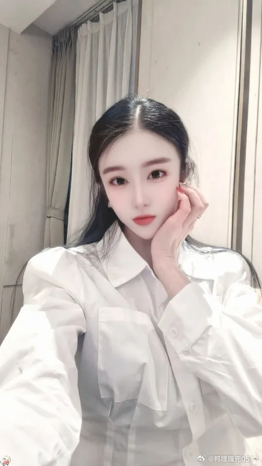 美女热门美女日常分享