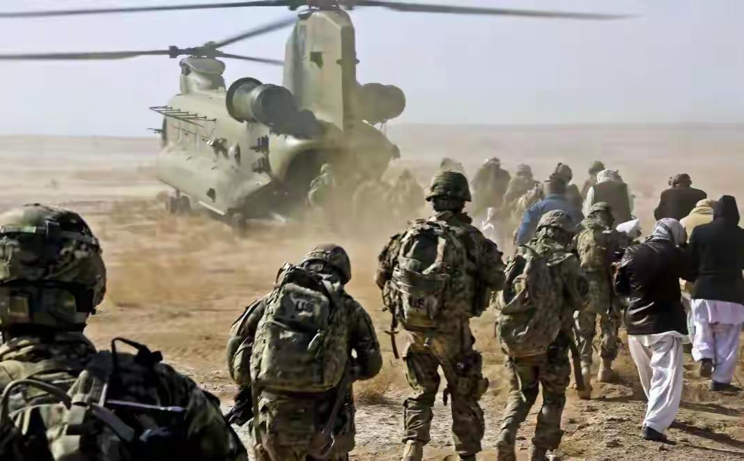 特朗普为何执意打伊朗？算盘其实就这三点。
 
最近美国对伊朗动手，各种说法都有，