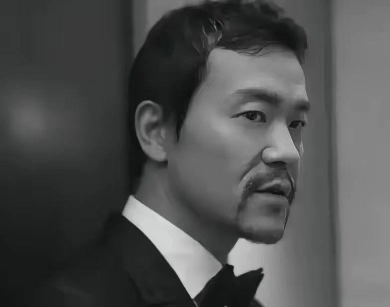 当年看《非诚勿扰》时，那句人家是建国呀，差点没笑喷，现如今再看宿敌，看的那叫一个