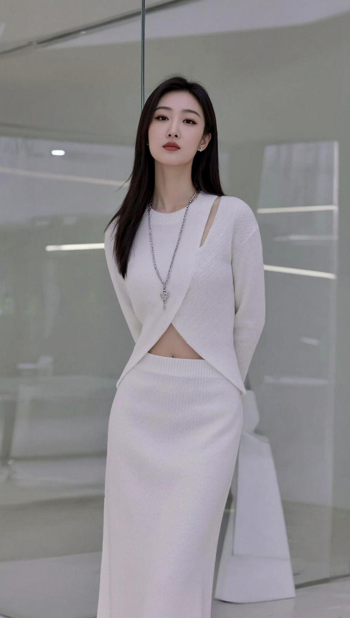 AI极简白裙写真 抖音ai创作