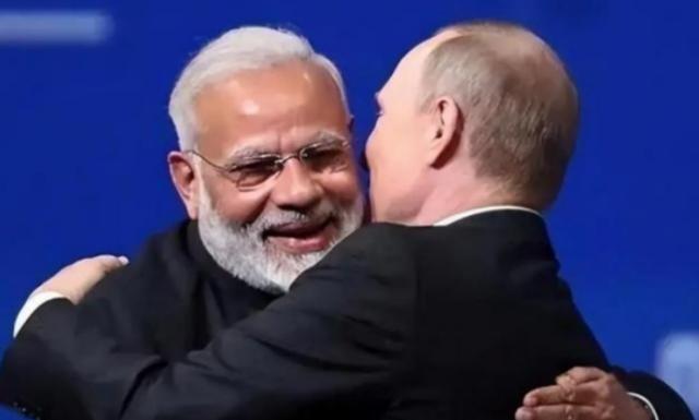 俄军不用打了，普京最大的靠山浮出水面，不是伊朗更不是中国。俄乌冲突中，大俄凭什么