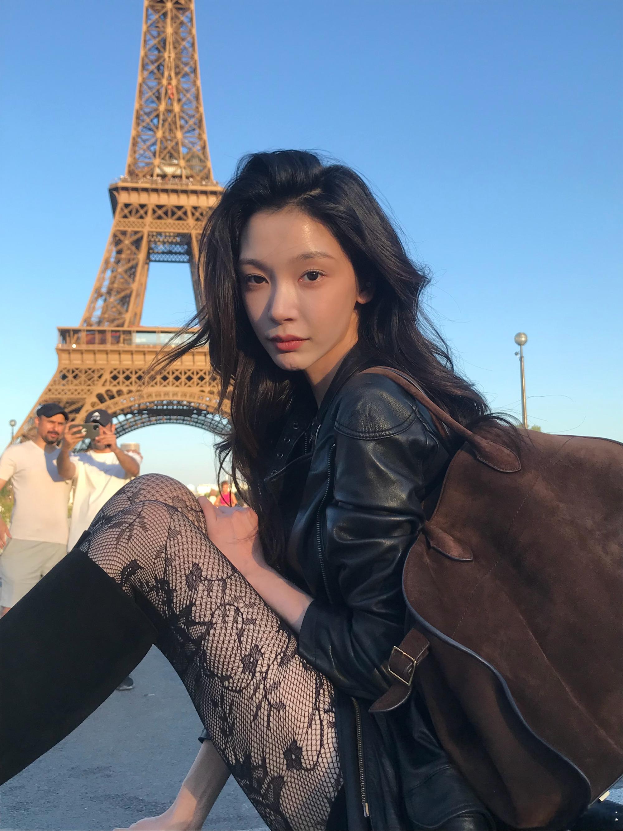 差点没认出易梦玲 易梦玲身材管理真好。易梦玲