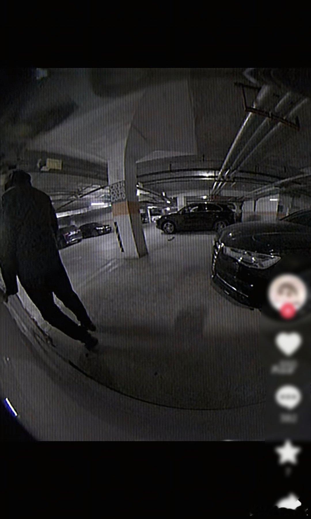 小米汽车被恶意划车，赔偿40000元，你没看错，没有多一个0，是4万元。