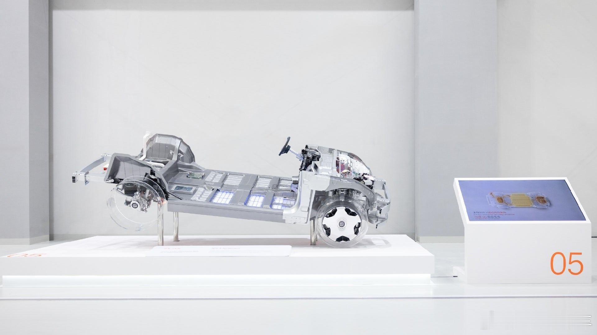 我国安全中心拿下五项世界纪录  吉利投资20亿元建成全球最大汽车安全实验室，创下