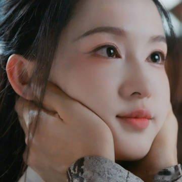 李沁这个动作怎么这么眼熟呢啊啊啊换我来捏[期待][期待] ​​​