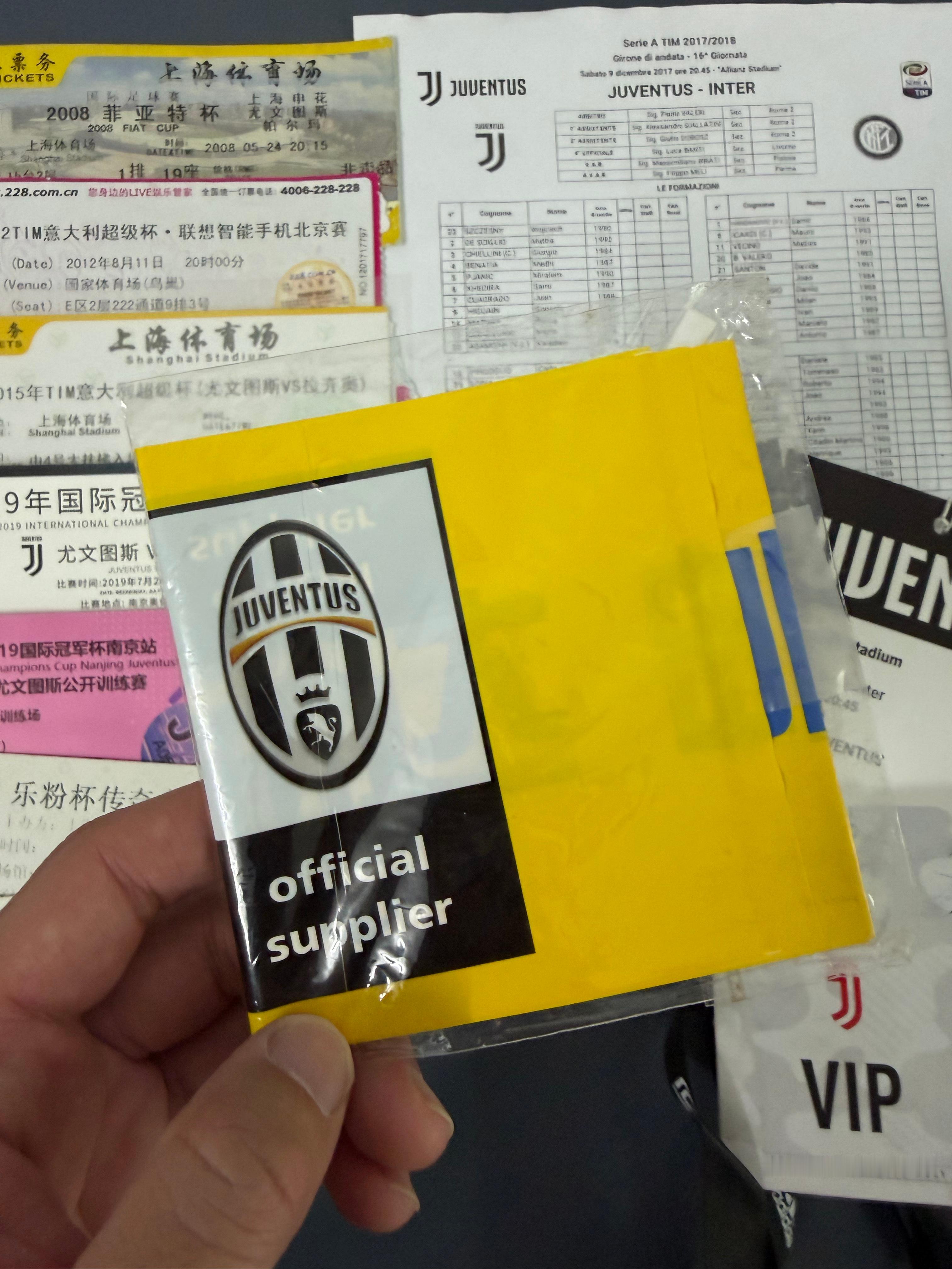 尤文来华这么多次，我只因为工作原因缺席了16年香港那次。从08年开始一个人看球，