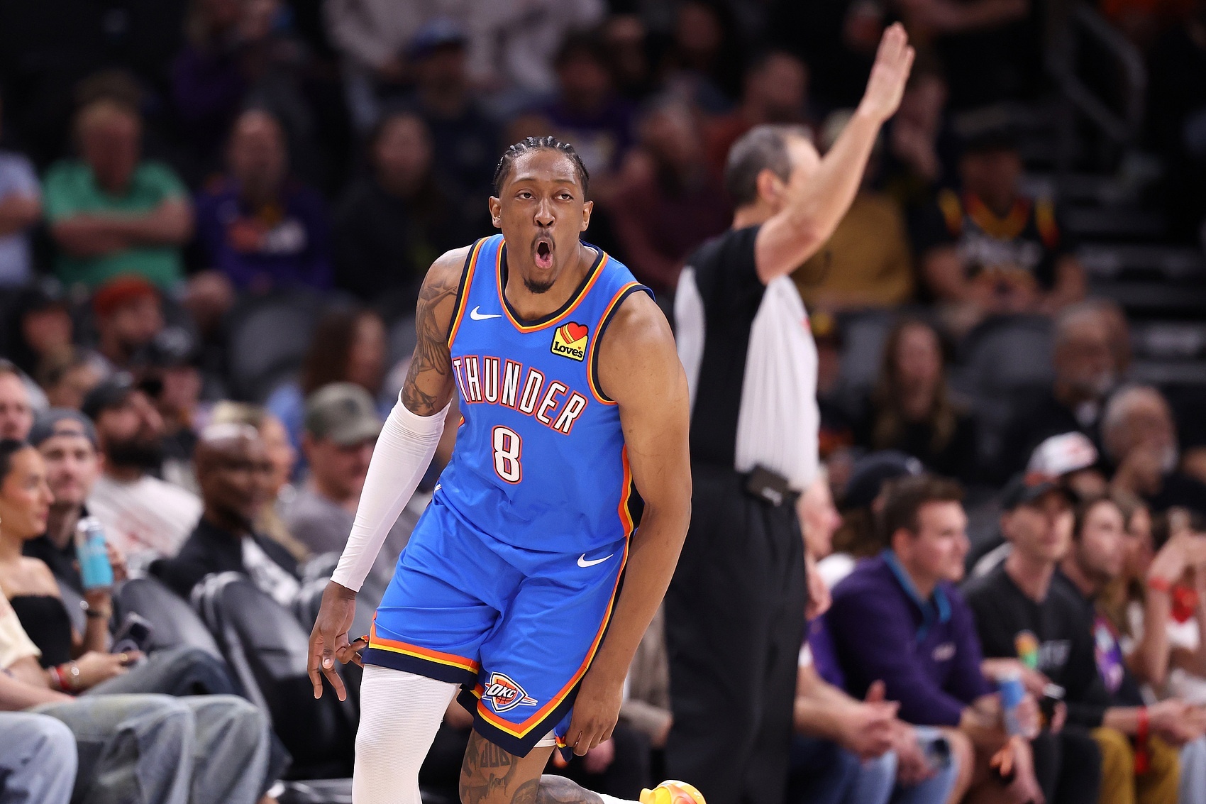 #杰伦威廉姆斯明日复出# 根据Shams消息，雷霆￼球星杰伦·威廉姆斯￼已从伤病