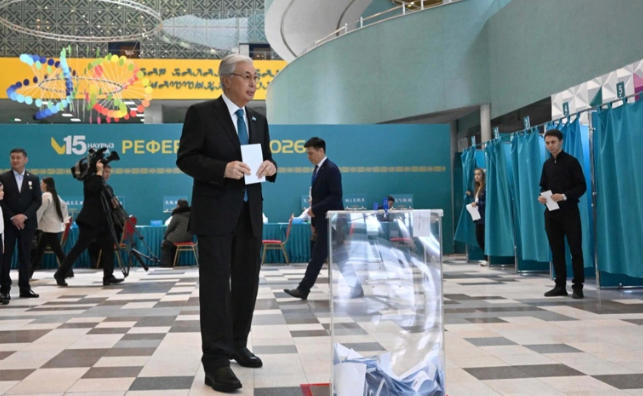 【#哈萨克斯坦举行修宪公投#，“将重塑政治体制”】当地时间3月15日，哈萨克斯坦