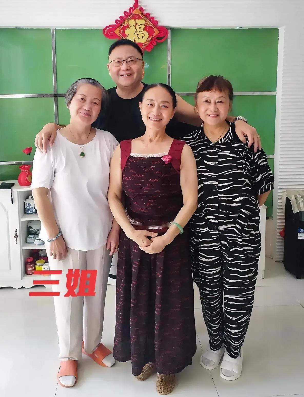 今天是端午节，二姐微信请我去“传说渔村”吃饭聚一聚。

这本来是一件很开心的事情