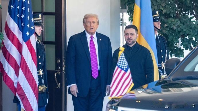 泽连斯基再会特朗普：20点和平计划能否成真
 
12月28日，乌克兰总统泽连斯基