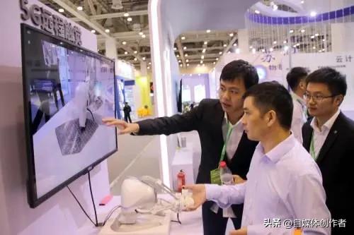 早年踏足深圳的台商，皆是敢闯敢拼的追梦人，凭着手脚勤快的韧劲，在密集型产业的赛道