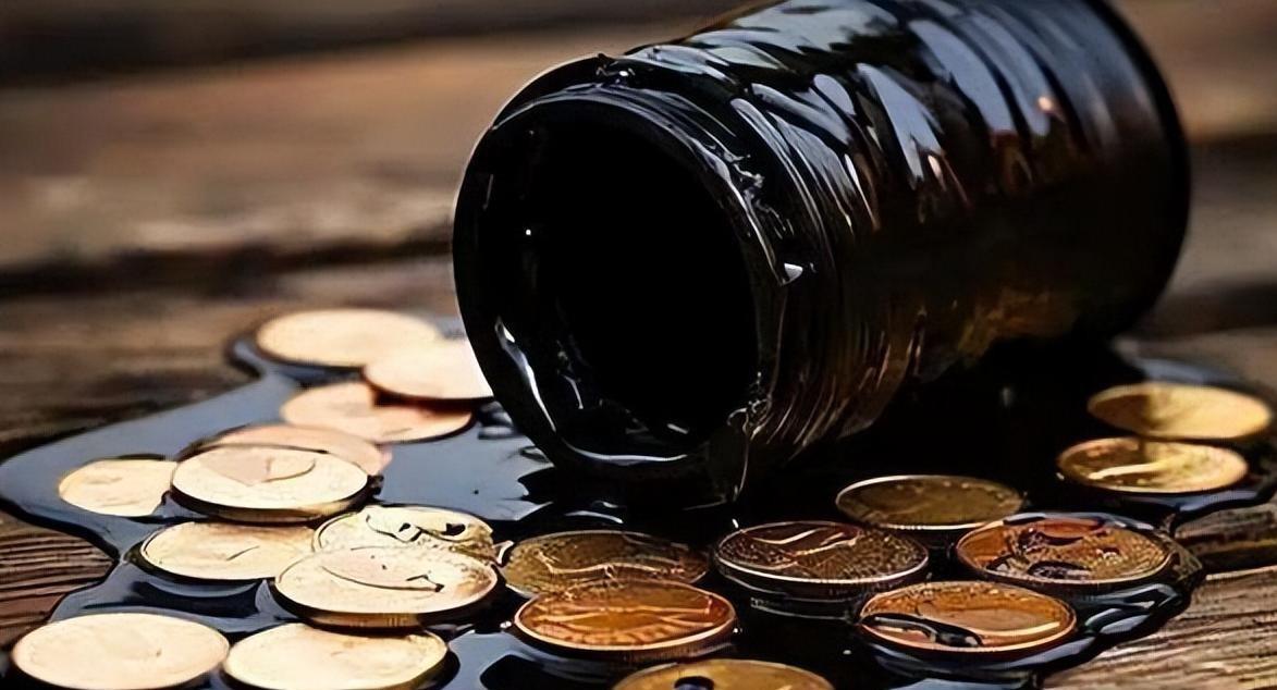 委内瑞拉油涨了，港口被卡了，印美签了新协议，这事儿真有点意思。
美国一月动作挺多