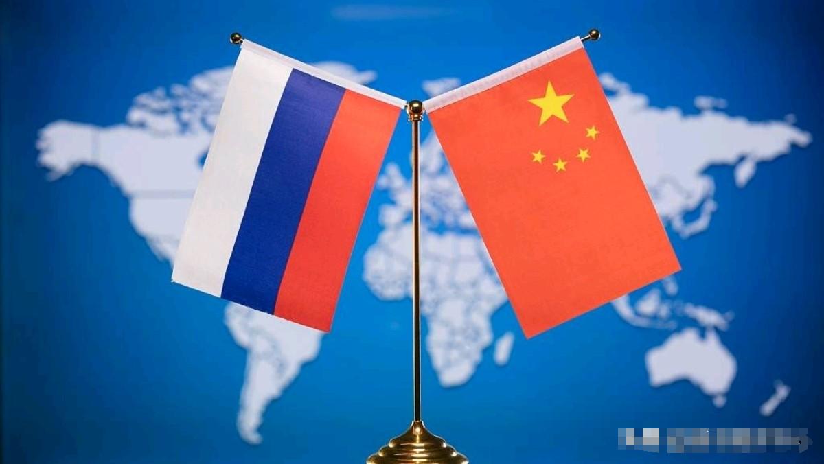 中国对俄罗斯施加压力了！俄罗斯对此事要认真处理！2月21日，在发生一辆载着八名中