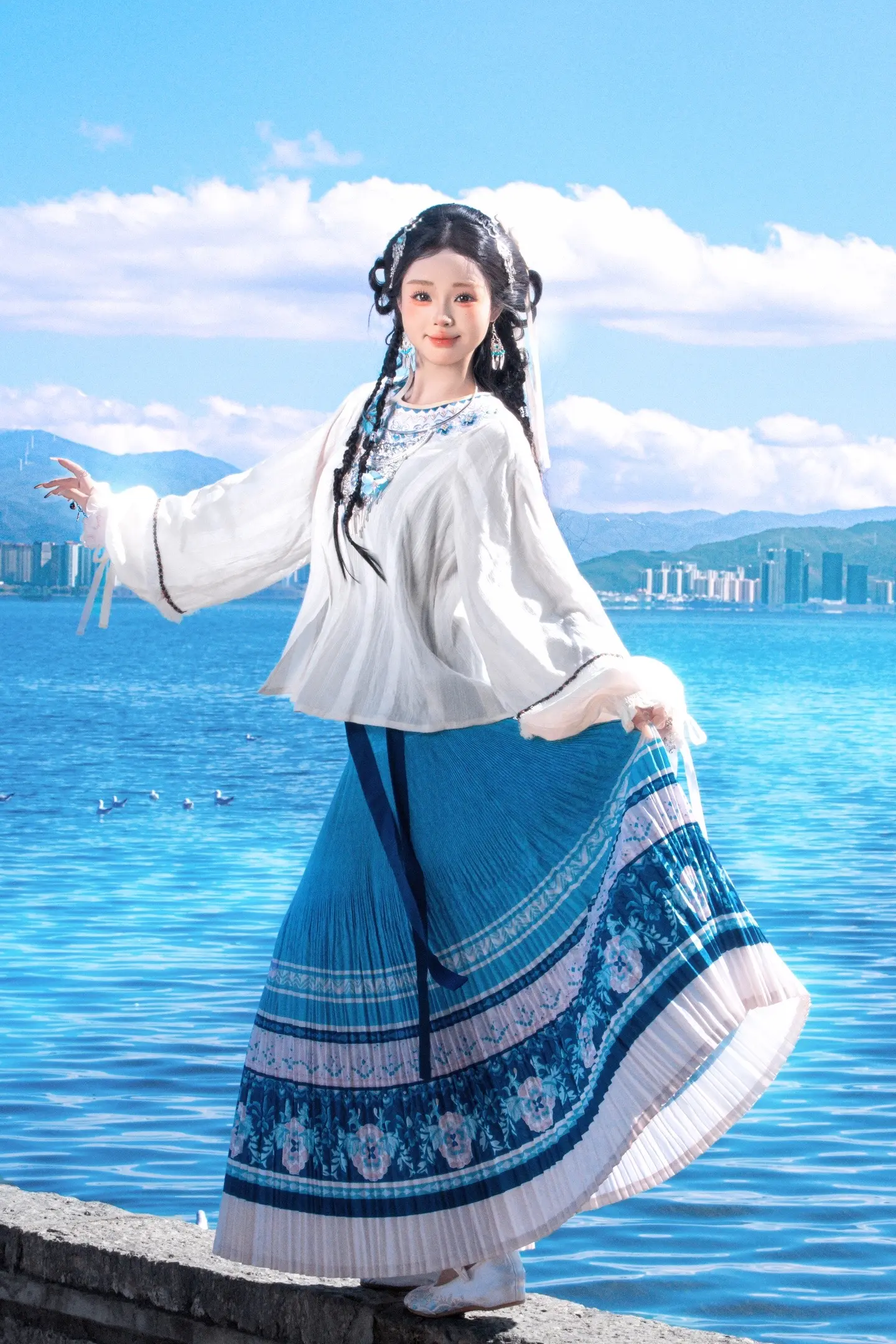 “谁家的苗疆小公主这么好看呀！”