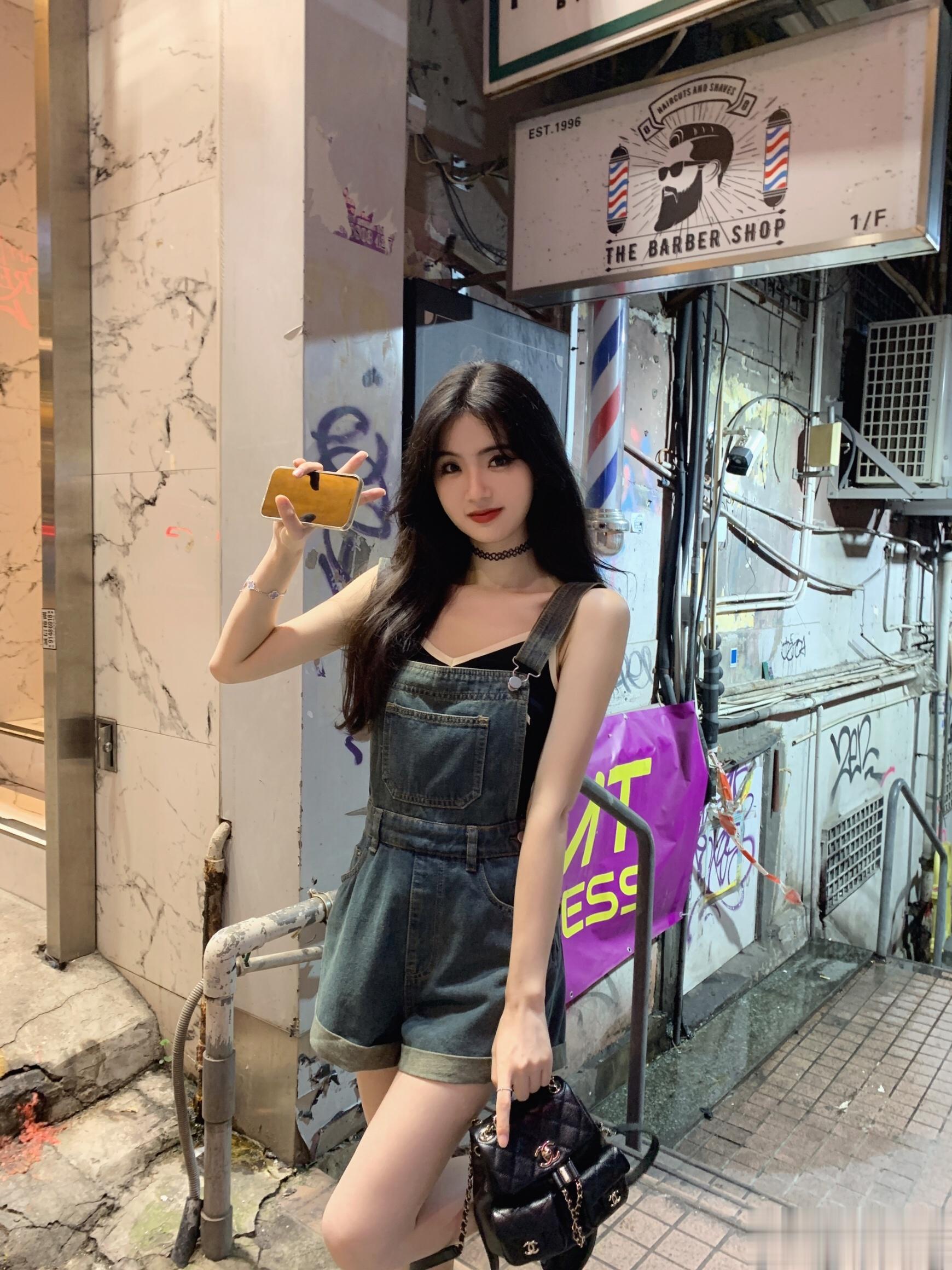 中环街遛子～ 😎😜🚘🚦🏃🏻‍♀️ ​​​