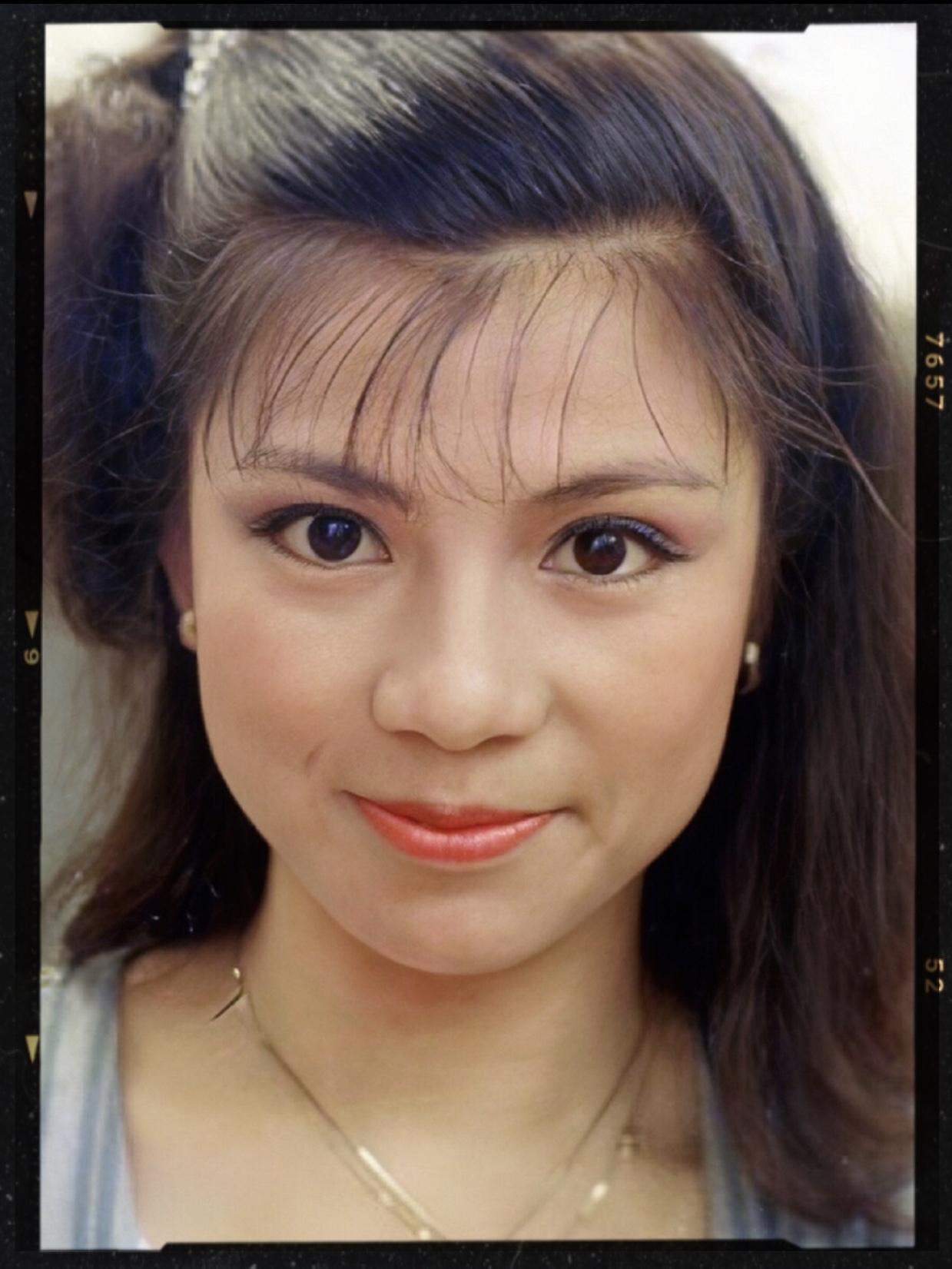 ✨翁美玲的眼睛，是她最美的名片✨

她的眼睛像一汪清泉，清澈见底，又像夜空中最亮