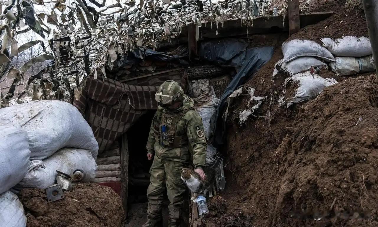 红军城血战：5000乌军10次突围全失败，现代战争的残酷真相
 
最近俄乌战场上