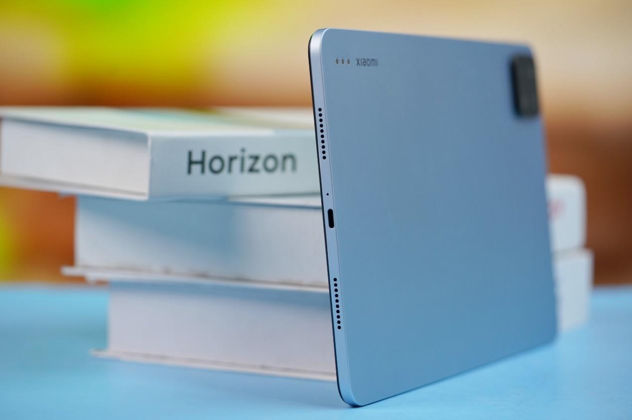 【小米平板6将推14英寸版】今天，知名数码博主放出消息称，小米平板6将推出一款M