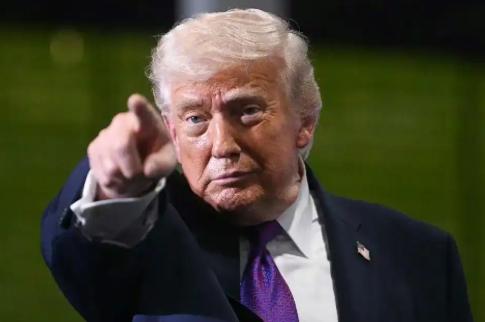 突然变卦！伊朗放弃死磕霸道美国，转头向沙特等5个中东富国索要战争赔偿，联合国已签