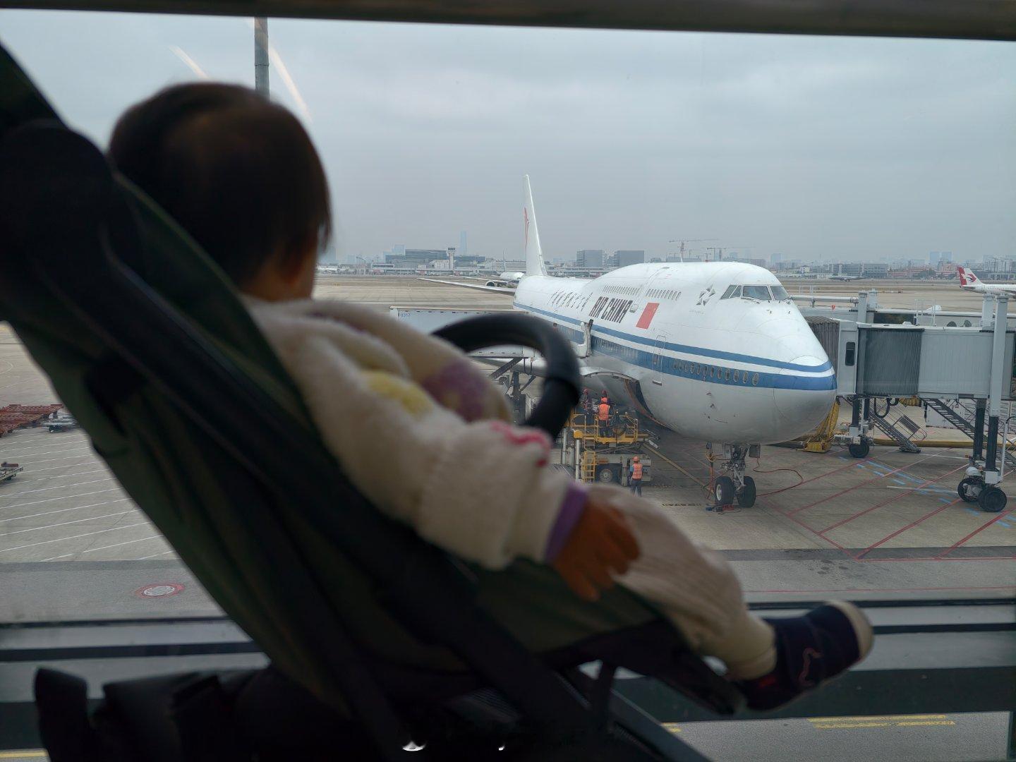 难得看到国航的747-8，这架应该是2014年投用的，国航也是国内航司唯一在用7