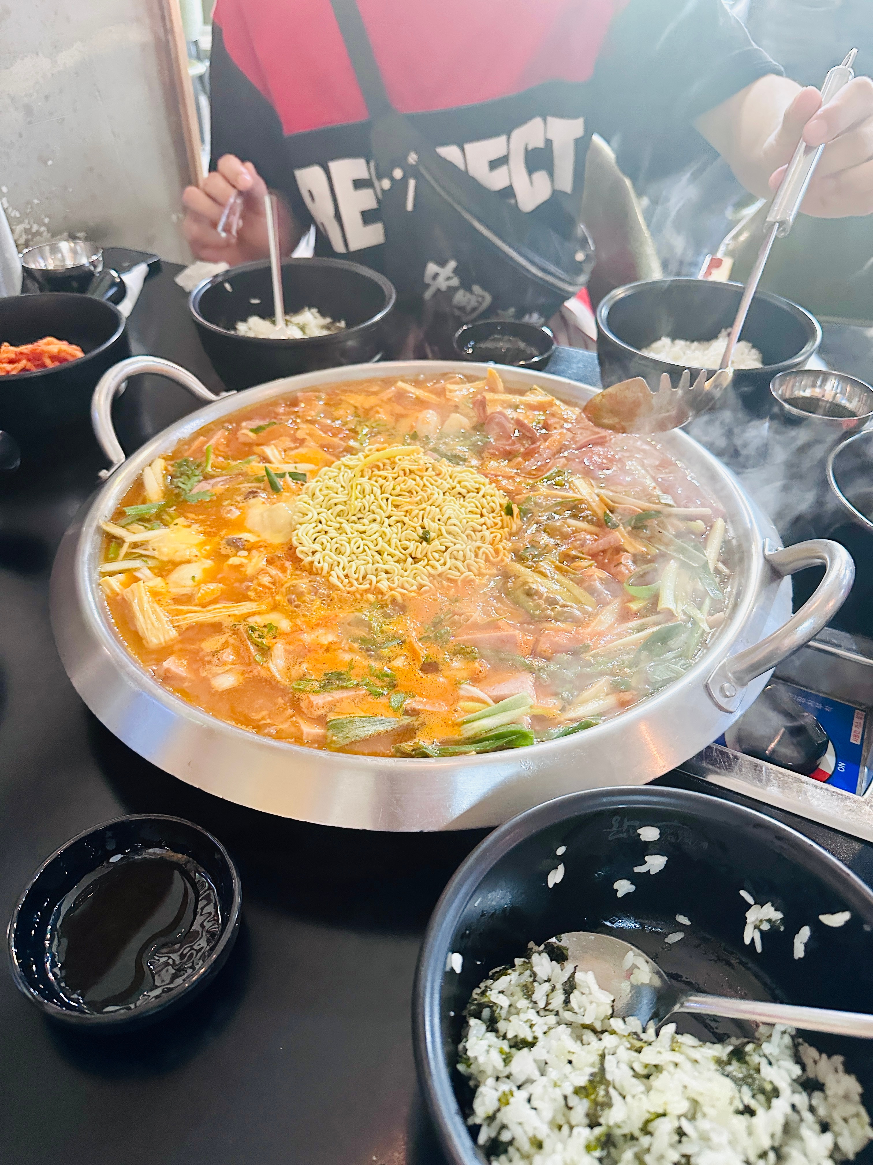 我现在只想回南京来碗老卤面回魂一下洗洗我的中国胃  ​​​
