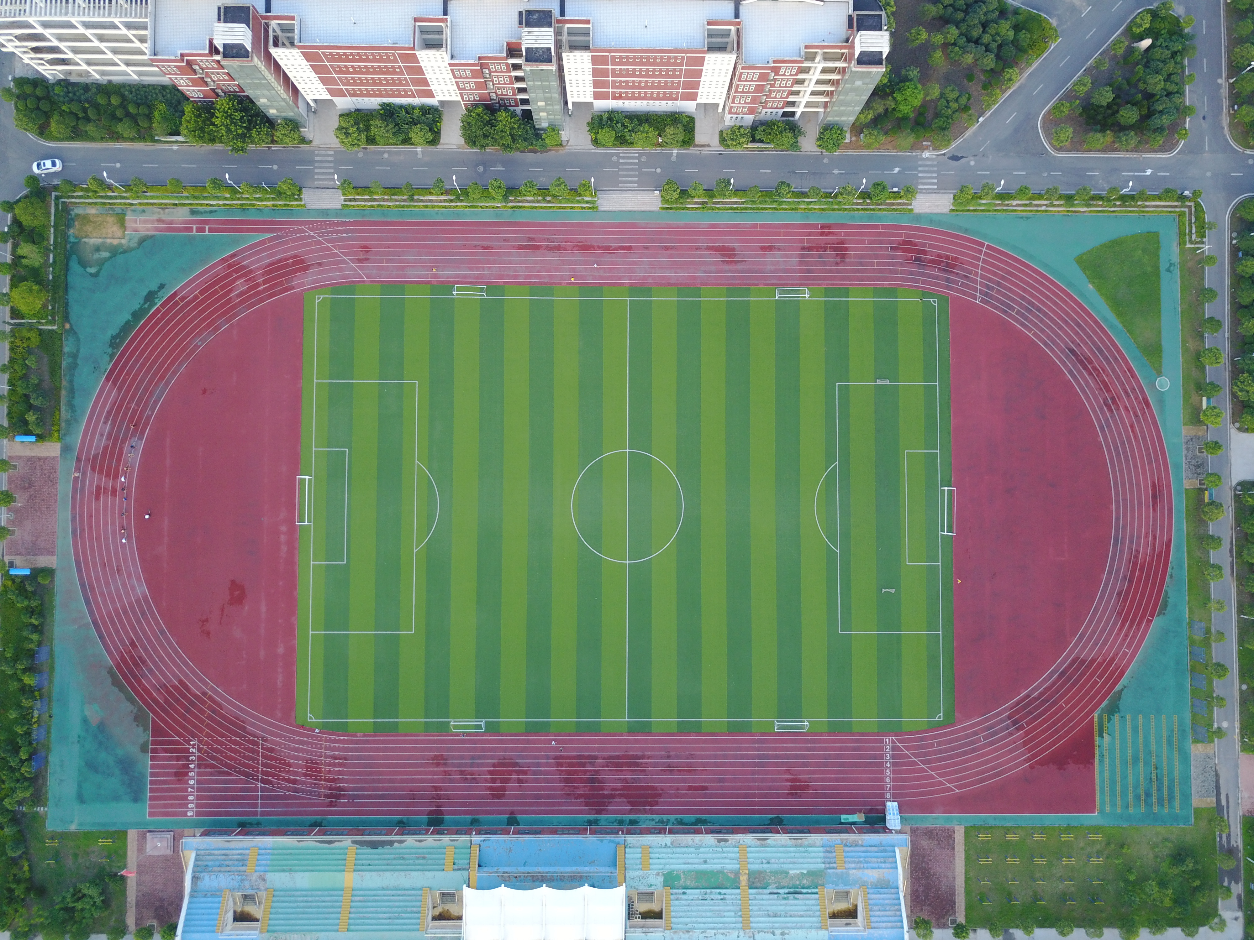 翻翻照片，看到17年第一次飞无人机时拍的照片，那时候还是Mavic pro！买回