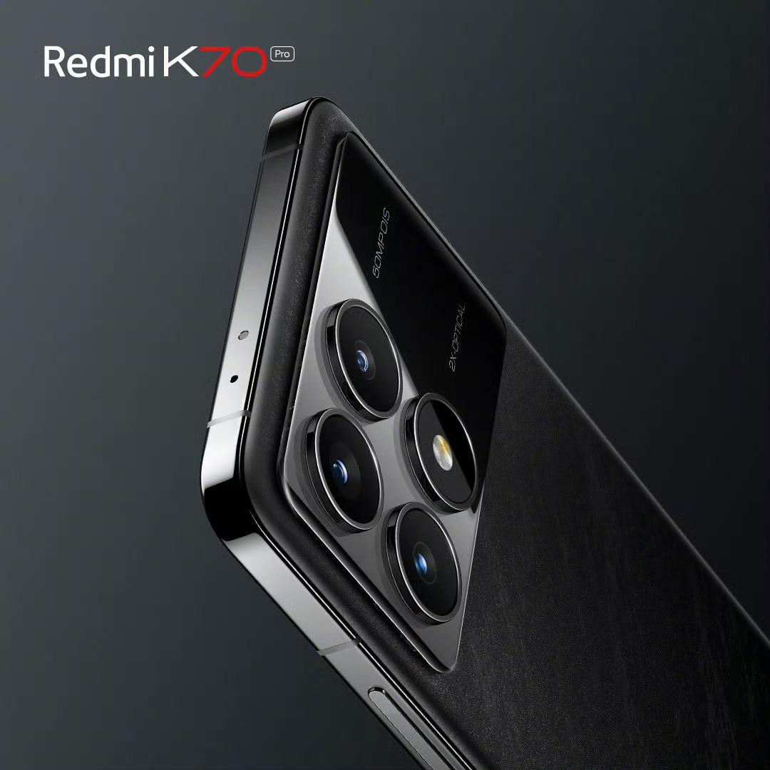 Redmi的K70 Pro这颜值咋样？
看边框断点来说应该是采用的金属边框，加上