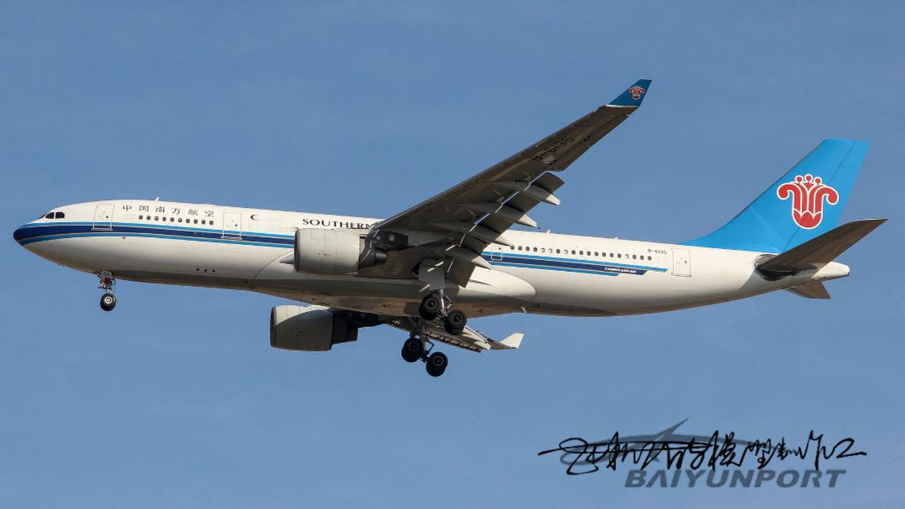 南航最后一架A330-200与昨日执行完最后的航班任务后退役，去年与她在广州的相