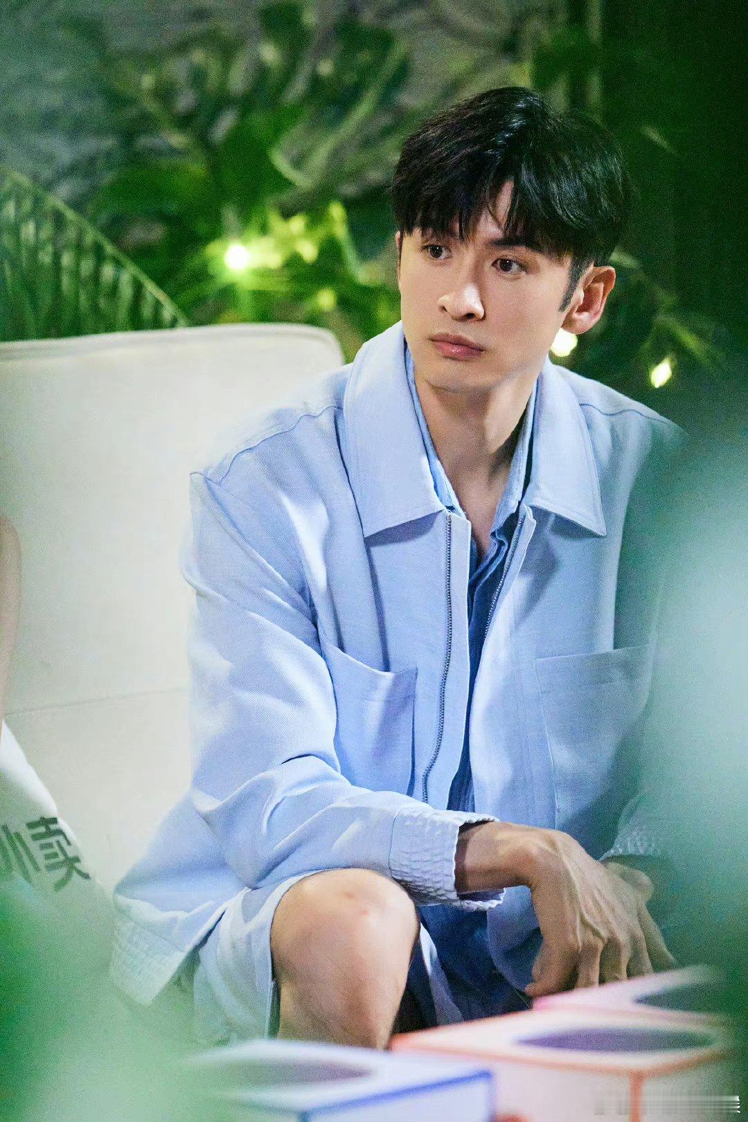 #张云龙 青春就是用来遗憾的#真的是太认同张云龙的这句话了呀，感觉他活得真的很清